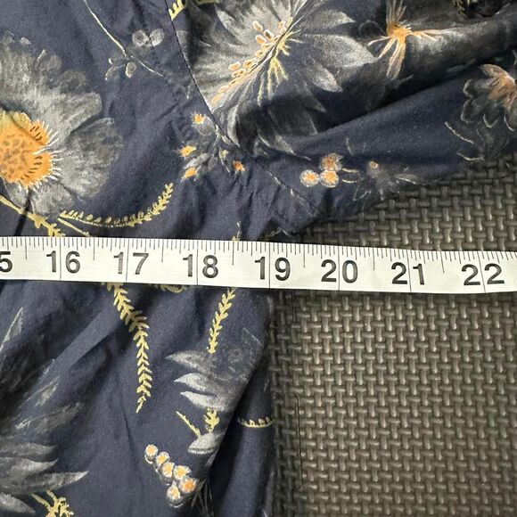 Medium Murano Navy Blue Floral button up shirt with yellow flowers - Picture 4 of 7